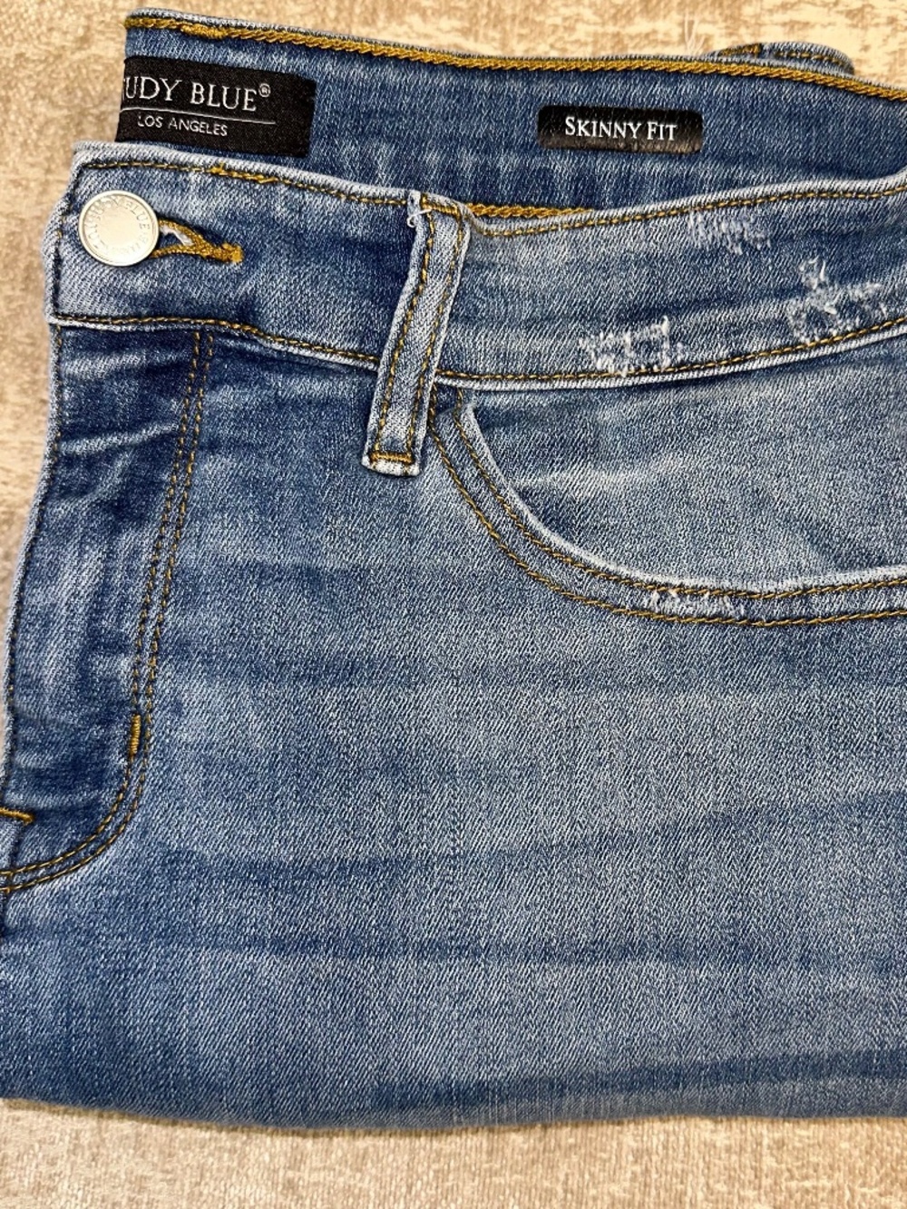 Judy Blue Distressed Skinny Jeans size 13/31